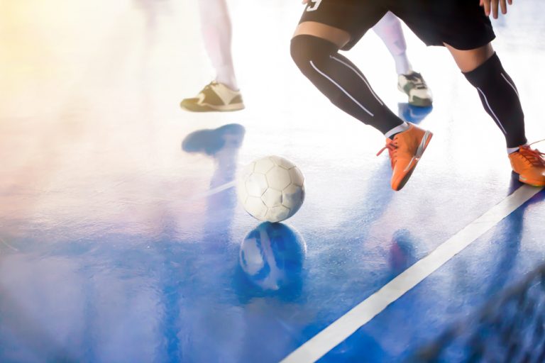 Chaussure de Futsal: que choisir pour la pratique du Foot en Salle